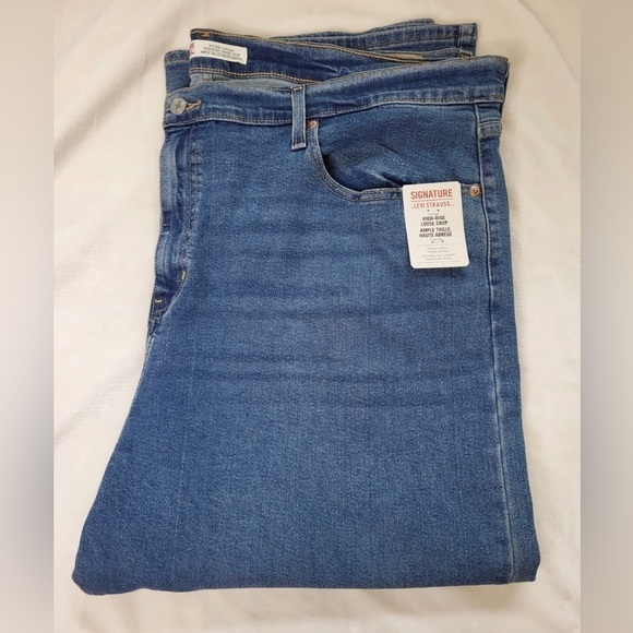 Levi’s Cropped Heritage Plus Size Blue Jeans. Straight Loose Fit. 26W - Picture 4 of 12